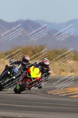 media/Mar-12-2023-SoCal Trackdays (Sun) [[d4c8249724]]/Turn 15 (145pm)/